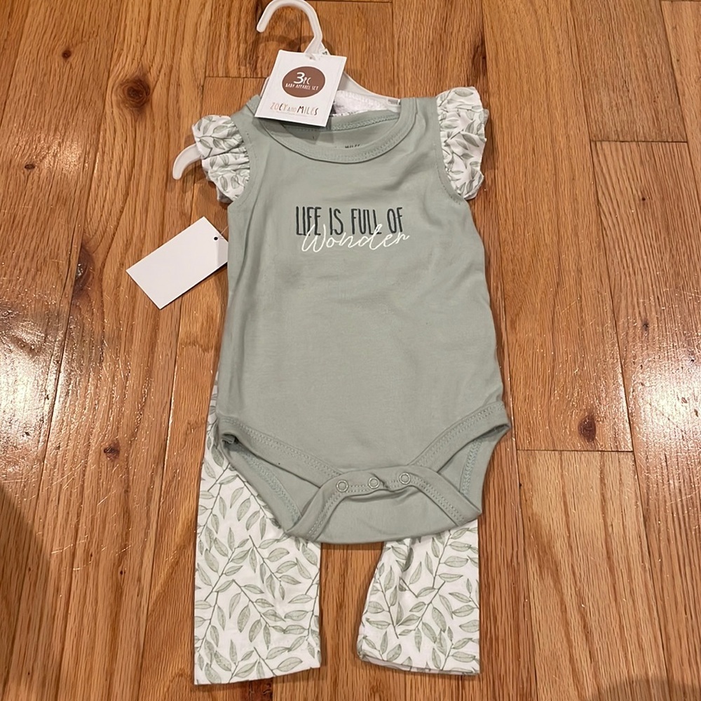 Zoey and Miles | 3 piece set shirt, pants, and bib| size 3-6 months